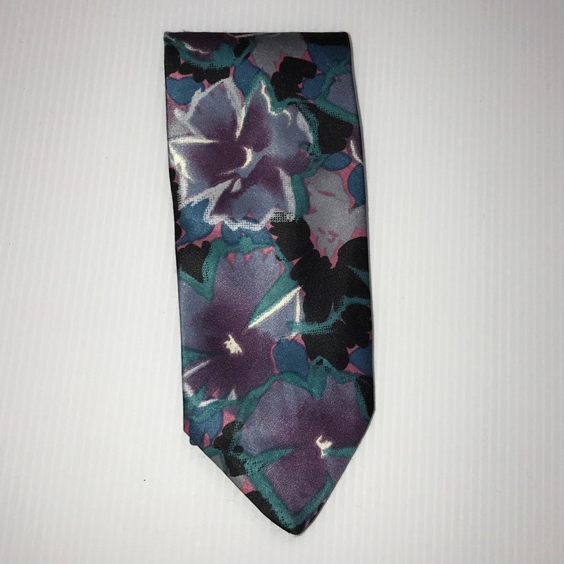 Geoffrey Beene Vintage Classic Floral Necktie